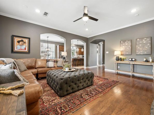 8312  Victoria Lane , Lantana Texas 76226