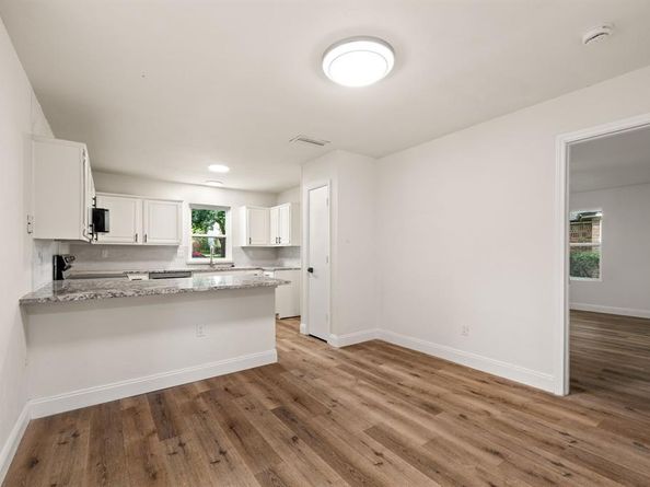 2403  Beverly Hills Lane , Mesquite Texas 75150