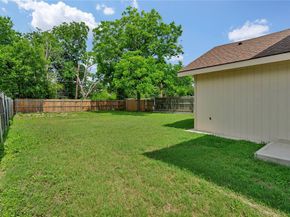 2916  Travis Avenue , Fort Worth Texas 76110