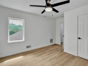 2916  Travis Avenue , Fort Worth Texas 76110
