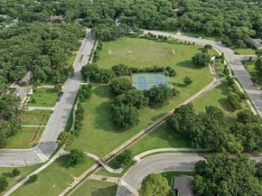 2002  Emerson Lane , Denton Texas 76209