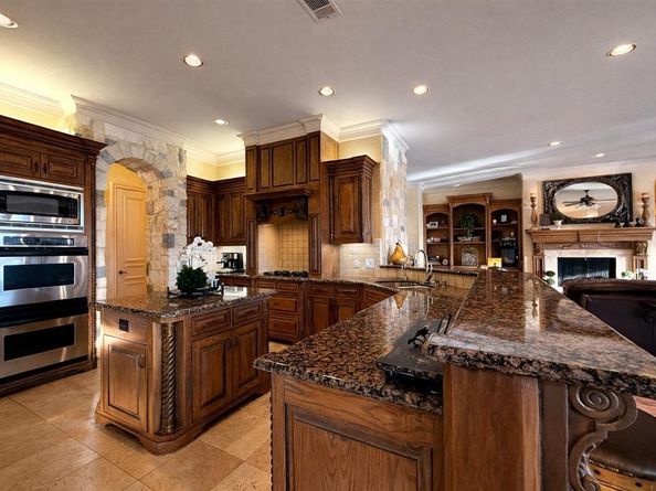 1919  Kings Pass , Heath Texas 75032