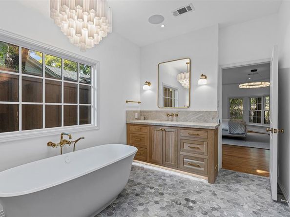 3708  Cresthaven Terrace , Fort Worth Texas 76107