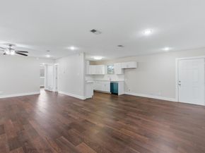 2204  Dunloe Avenue , Dallas Texas 75228