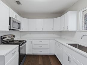 2204  Dunloe Avenue , Dallas Texas 75228