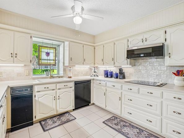 12929  Jasoncrest Trail , Dallas Texas 75243