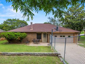 119 N Beltwoods Drive , DeSoto Texas 75115