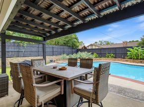 413  Blue Jay Court , Bedford Texas 76021
