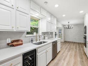 413  Blue Jay Court , Bedford Texas 76021