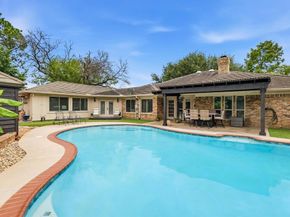 413  Blue Jay Court , Bedford Texas 76021