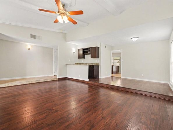 1205  Crestwood Court , Allen Texas 75002