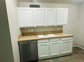 914  Clark Trail , Grand Prairie Texas 75052