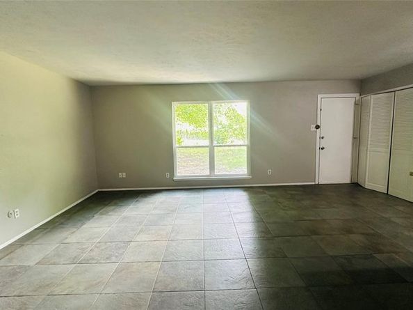 914  Clark Trail , Grand Prairie Texas 75052