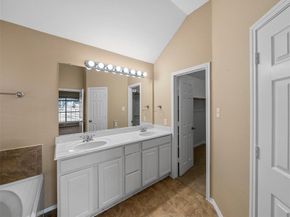 1229  Ducks Landing , Frisco Texas 75033