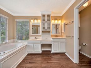 8704  Stonecrest Drive , Irving Texas 75063