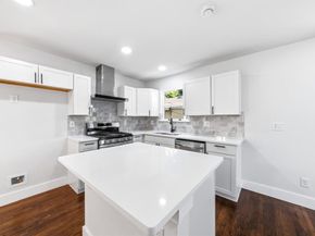 1239  Tarpley Avenue , Dallas Texas 75211