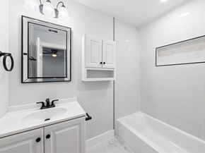 1239  Tarpley Avenue , Dallas Texas 75211