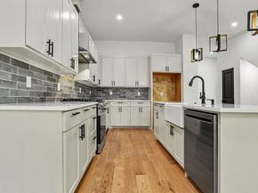 2220  Bombay Avenue , Dallas Texas 75235