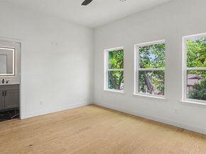 2220  Bombay Avenue , Dallas Texas 75235