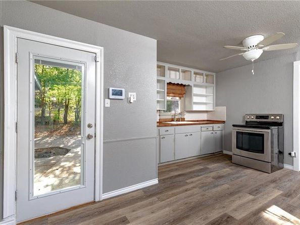 424  Wilshire Avenue , Azle Texas 76020