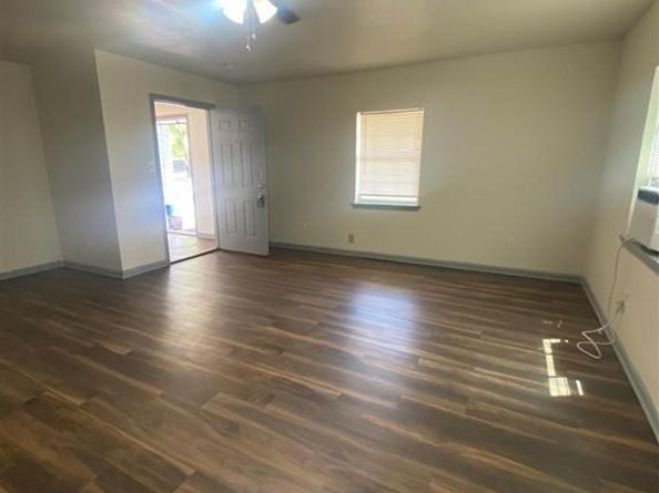 5301  Collingsworth  , Houston Texas 77026