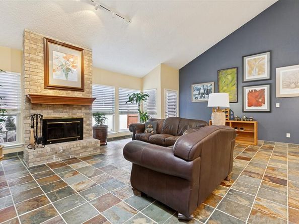 7450  Holly Hill Drive  108, Dallas Texas 75231