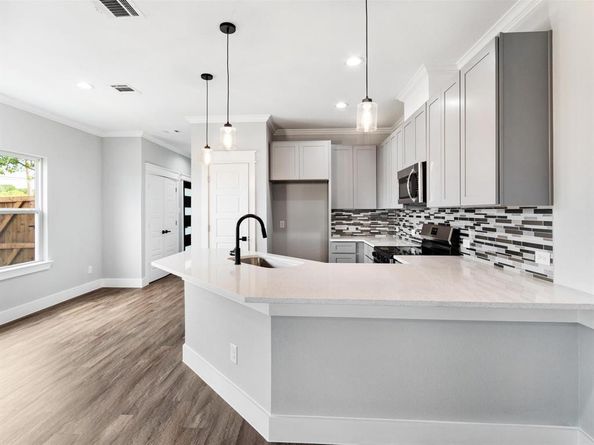 6223  Post Oak Terrace , Fort Worth Texas 76112