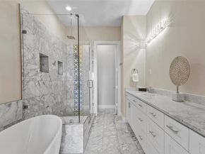 13001  Hutton Drive  28, Farmers Branch Texas 75234