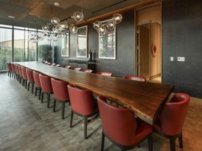 1747  Leonard Street  1402, Dallas Texas 75201