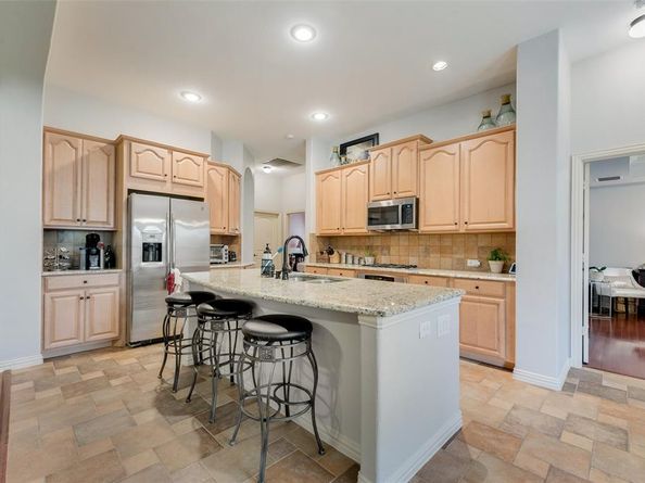 2723  Ponce De Leon  , Grand Prairie Texas 75054