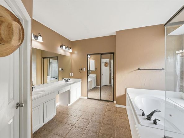 1905  Lakeway Drive , Rowlett Texas 75088