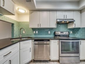 3635  Garden Brook Drive  17100, Farmers Branch Texas 75234