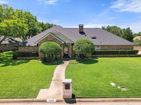 1208  Fairfax Drive , Mansfield Texas 76063