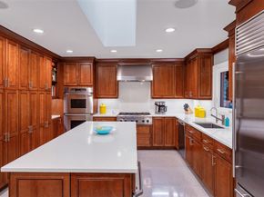 6943  Prestonshire Lane , Dallas Texas 75225