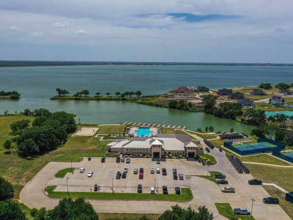 618  Race Drive , Heath Texas 75126