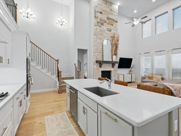 618  Race Drive , Heath Texas 75126