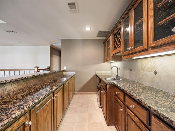 1924  Kings Pass , Heath Texas 75032