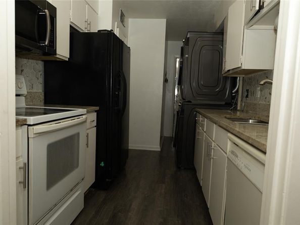 13647  Weald Green Street , Dallas Texas 75240