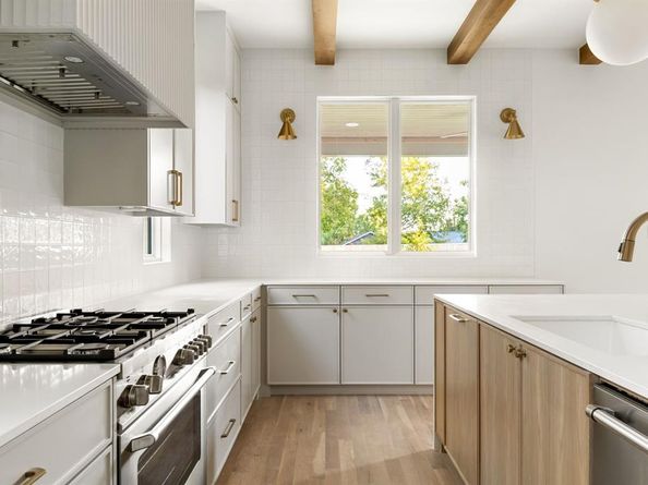 8926  San Benito Way , Dallas Texas 75218