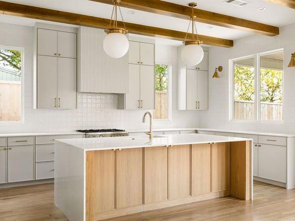 8926  San Benito Way , Dallas Texas 75218