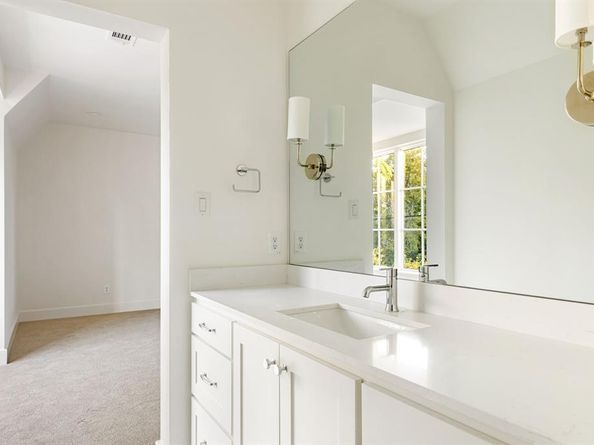 8926  San Benito Way , Dallas Texas 75218