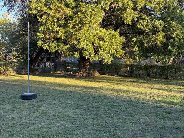 530  Ryan Road , Dallas Texas 75224