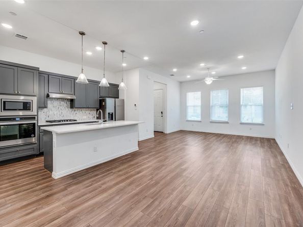 9912  Schramm Street , Irving Texas 75063