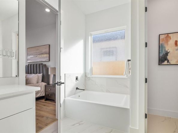 4024  Ranger Drive , Dallas Texas 75212