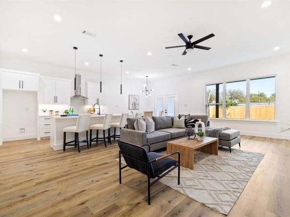 4024  Ranger Drive , Dallas Texas 75212