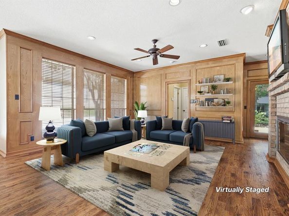 2272  Hollyhill Lane , Denton Texas 76205