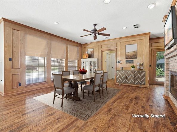 2272  Hollyhill Lane , Denton Texas 76205