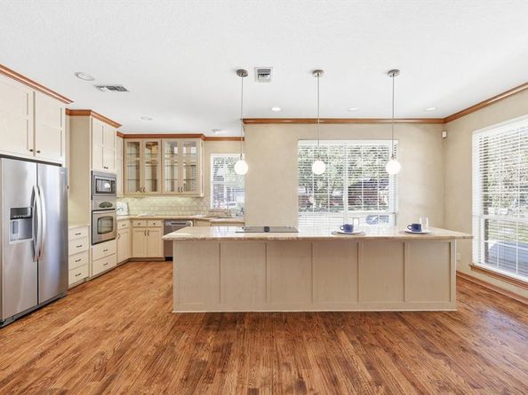 2272  Hollyhill Lane , Denton Texas 76205