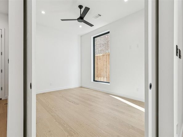 5635  Matalee Avenue , Dallas Texas 75206