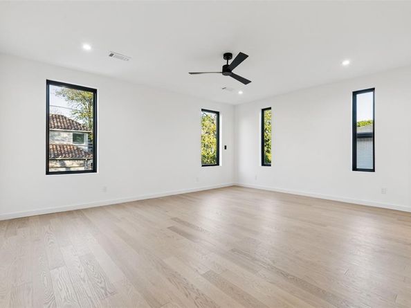 5635  Matalee Avenue , Dallas Texas 75206